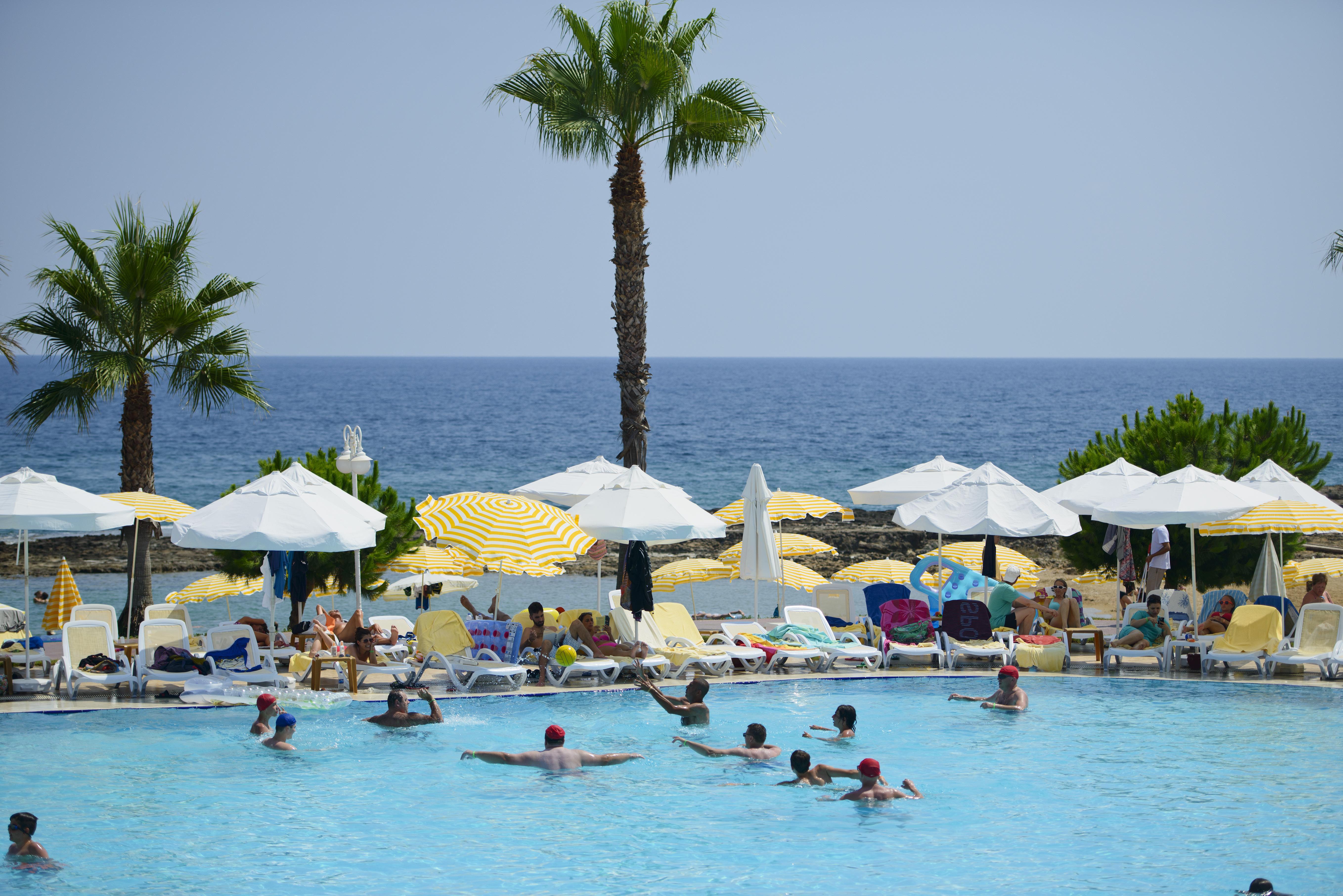Oz Hotels Incekum Beach Resort & Spa Hotel Okurcalar Exterior foto